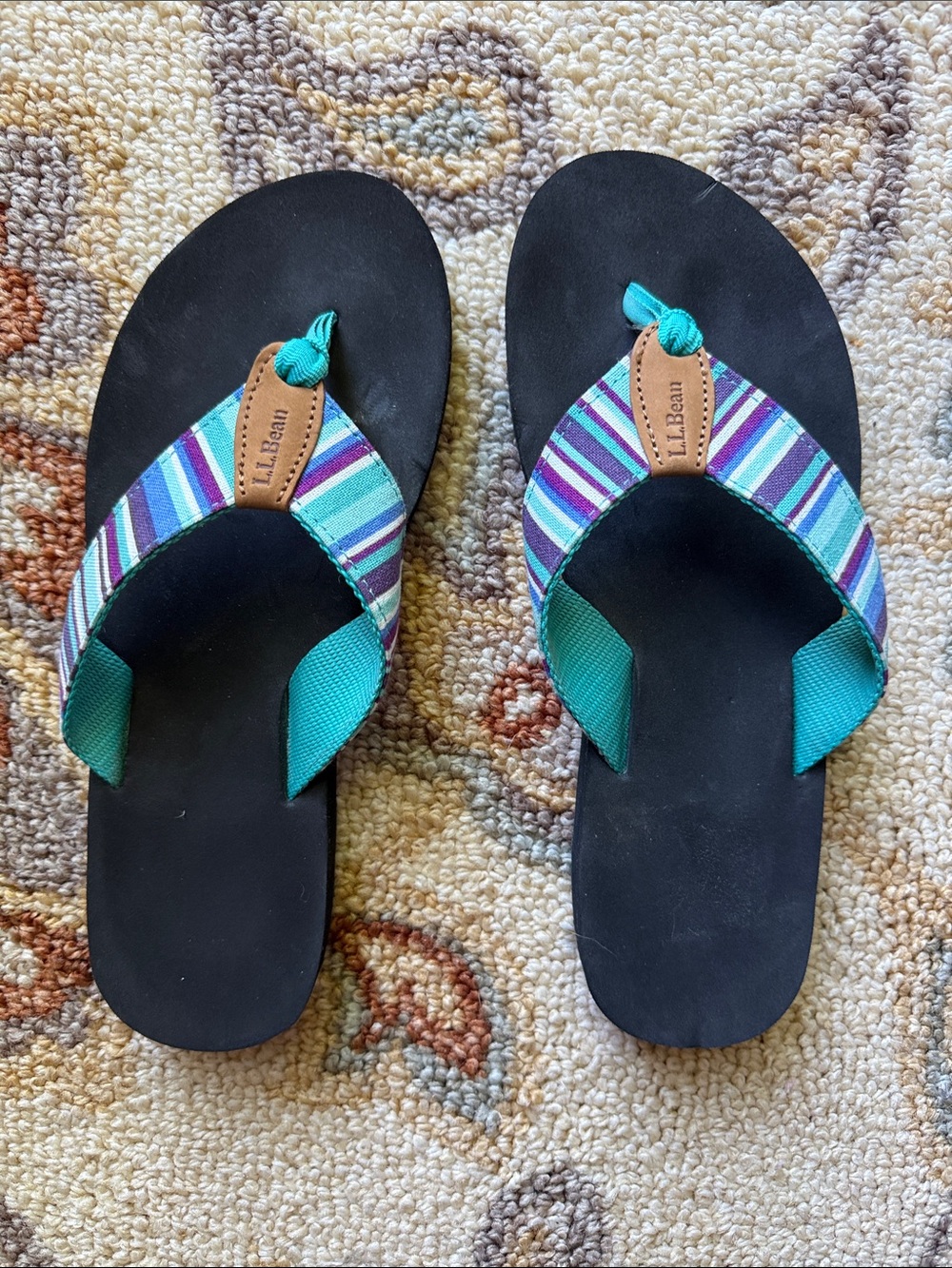 L.L. Bean Women's Maine Isle Flip-Flops new without tags size 10